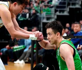 爱游戏体育在线 -大包陈艾森调整泳裤